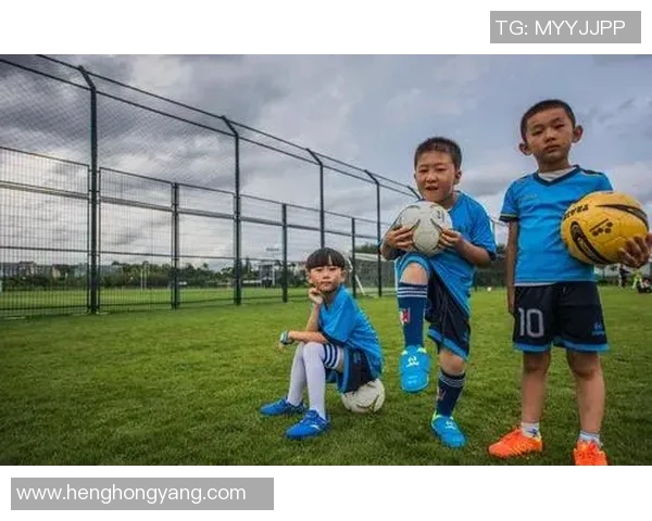 热血绿茵梦想启航动画电影中足球球星的成长与荣耀